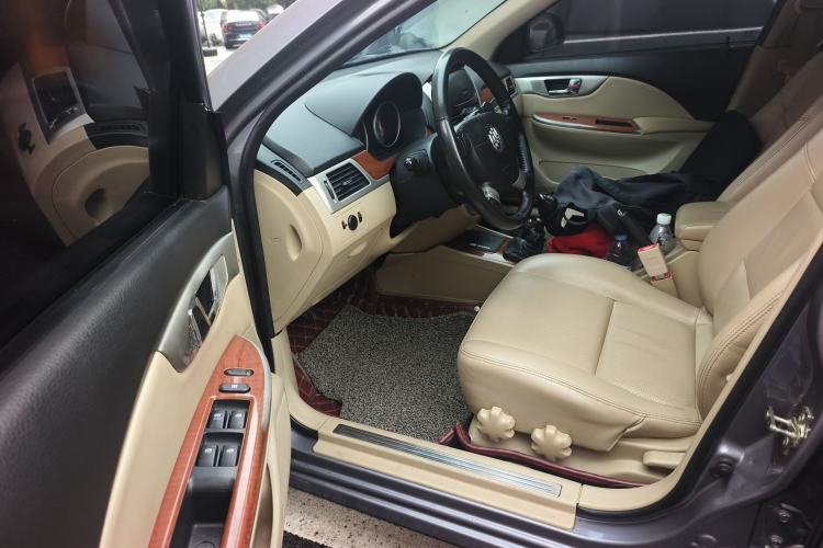 Used Buick Excelle 2013 1.5L Manual Luxury Model Driver Seat