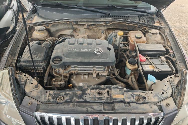 Used Buick Excelle 2013 1.5L Manual Classic Model Engine Bay