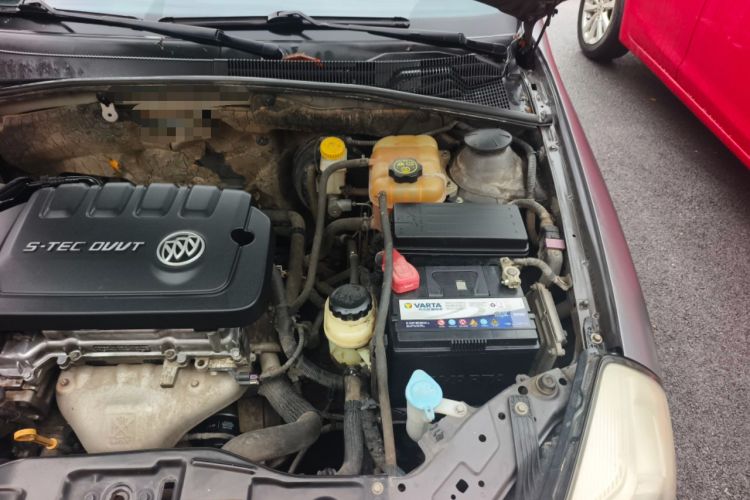 Used Buick Excelle 2013 1.5L Manual Luxury Model Engine Bay Left