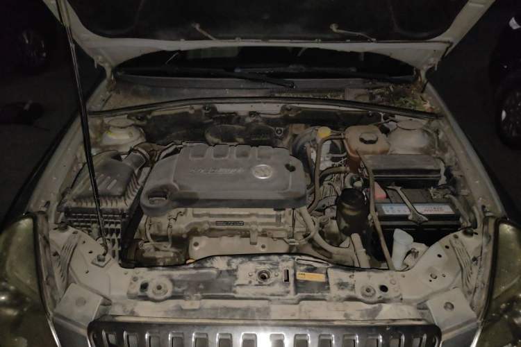 Used Buick Excelle 2013 1.5L Manual Luxury Model Engine Bay