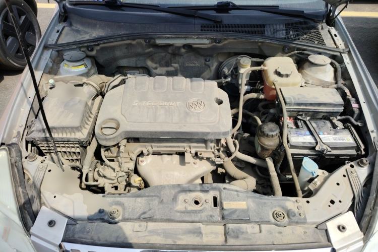 Used Buick Excelle 2013 1.5L Automatic Classic Model Engine Bay