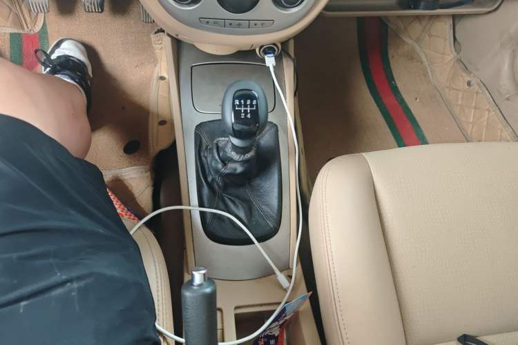 Used Buick Excelle 2013 1.5L Manual Classic Model Gear Lever