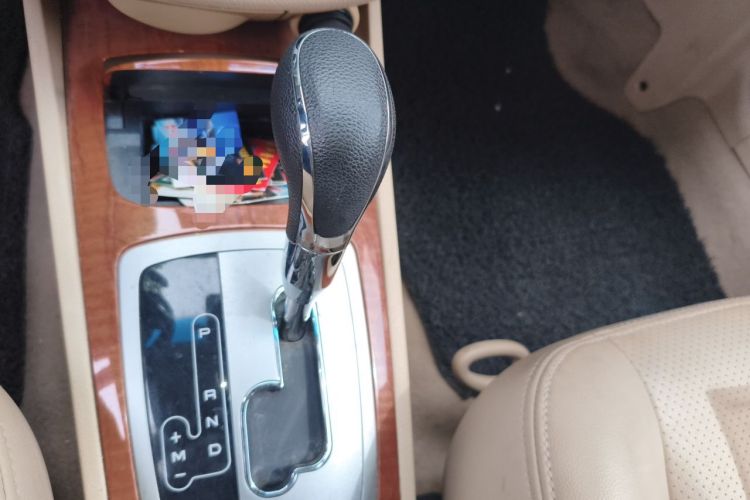 Used Buick Excelle 2013 1.5L Automatic Luxury Model Gear Lever