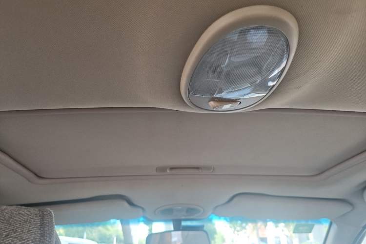 Used Buick Excelle 2013 1.5L Manual Classic Model Headliner