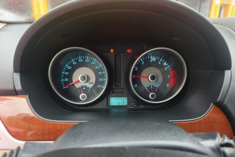 Used Buick Excelle 2013 1.5L Manual Luxury Model Instrument Cluster