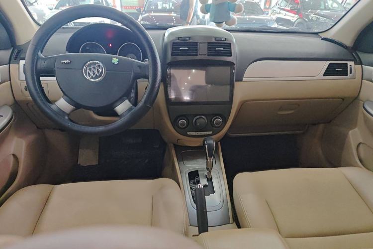 Used Buick Excelle 2013 1.5L Automatic Classic Model Interior 3