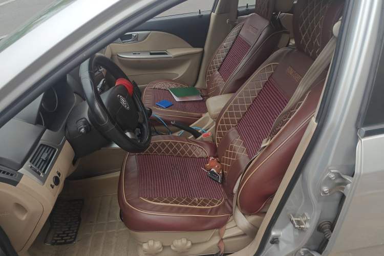 Used Buick Excelle 2013 1.5L Manual Classic Model Left Front Seat