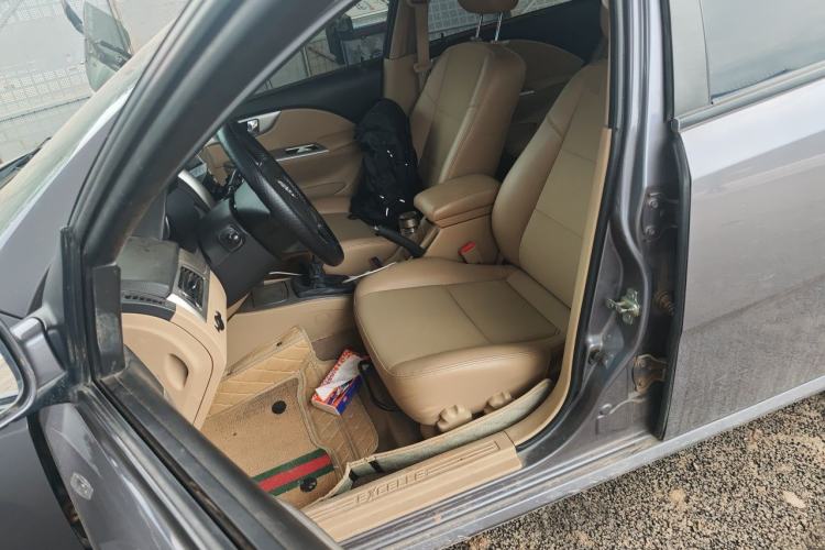 Used Buick Excelle 2013 1.5L Manual Classic Model Left Front Seat