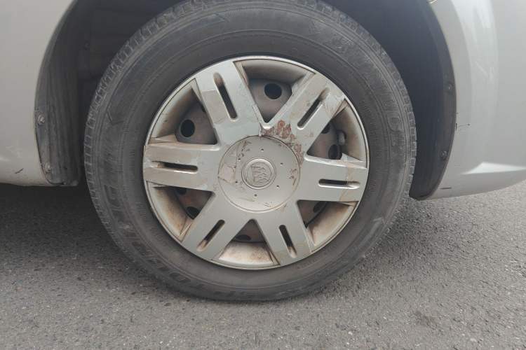 Used Buick Excelle 2013 1.5L Manual Classic Model Right Front Wheel Hub