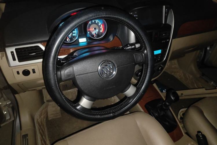 Used Buick Excelle 2013 1.5L Manual Luxury Model Steering Wheel