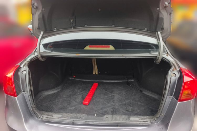 Used Buick Excelle 2013 1.5L Manual Luxury Model Trunk