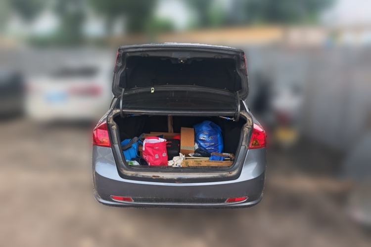 Used Buick Excelle 2013 1.5L Manual Classic Model Trunk