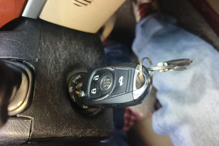 Used Buick Excelle 2013 1.5L Manual Luxury Model Vehicle Key