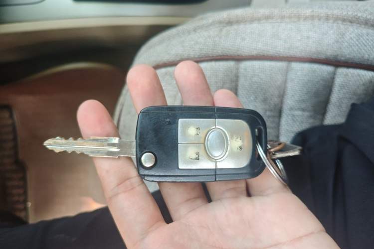 Used Buick Excelle 2013 1.5L Manual Classic Model Vehicle Key