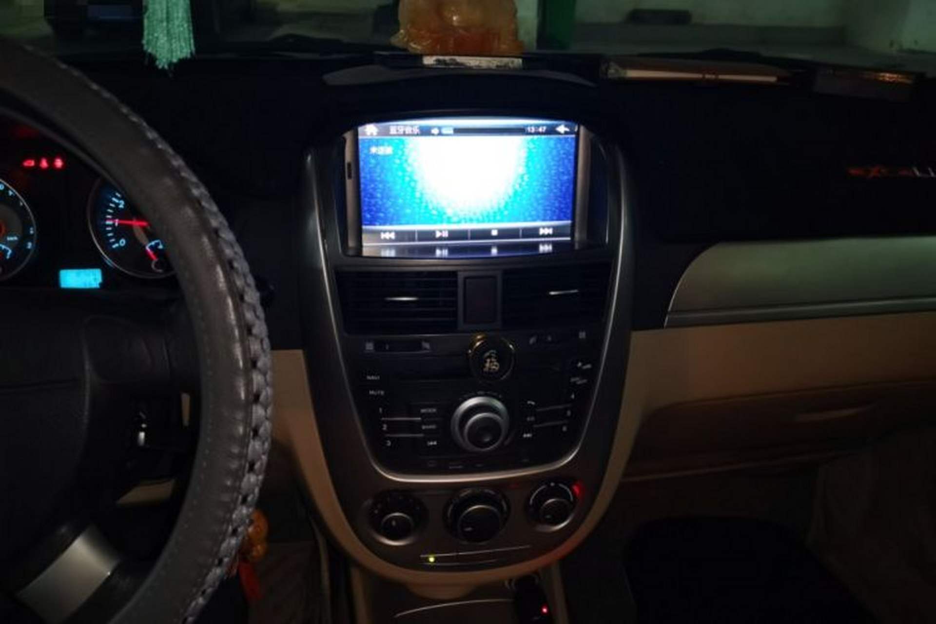 Used Buick Excelle 2013 1.5L Manual Classic Model Audio And AC Panel