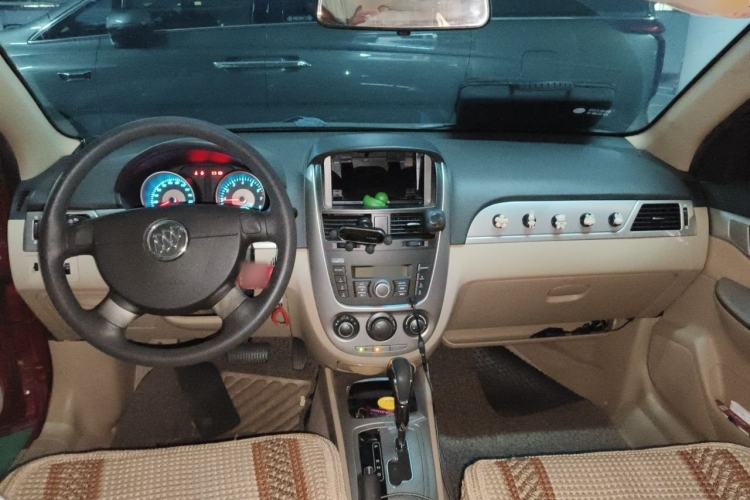 Used Buick Excelle 2013 1.5L Automatic Classic Model Center Console