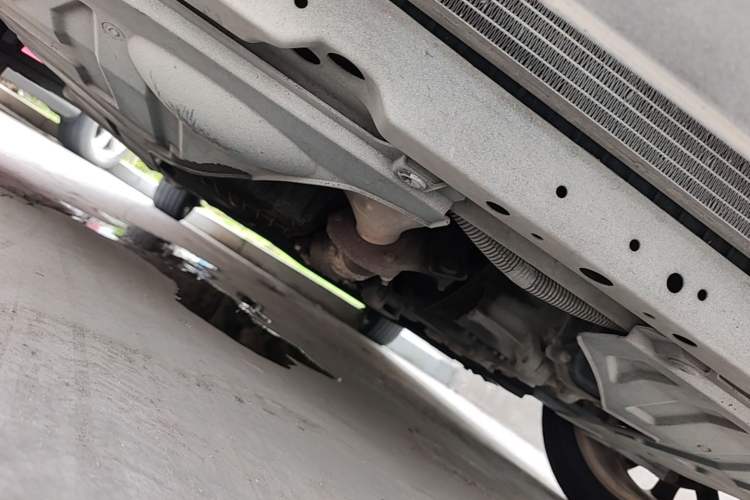 Used Buick Excelle 2013 1.5L Automatic Luxury Model Chassis Front