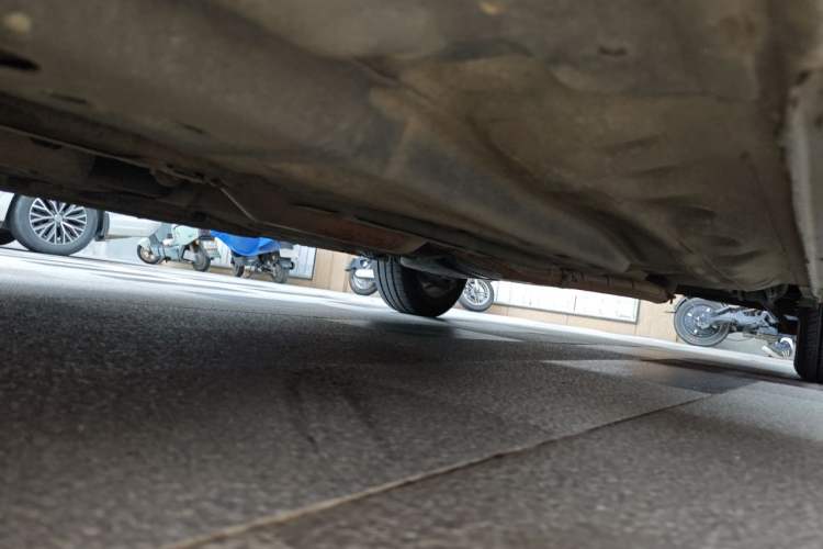 Used Buick Excelle 2013 1.5L Automatic Classic Model Chassis Front Left