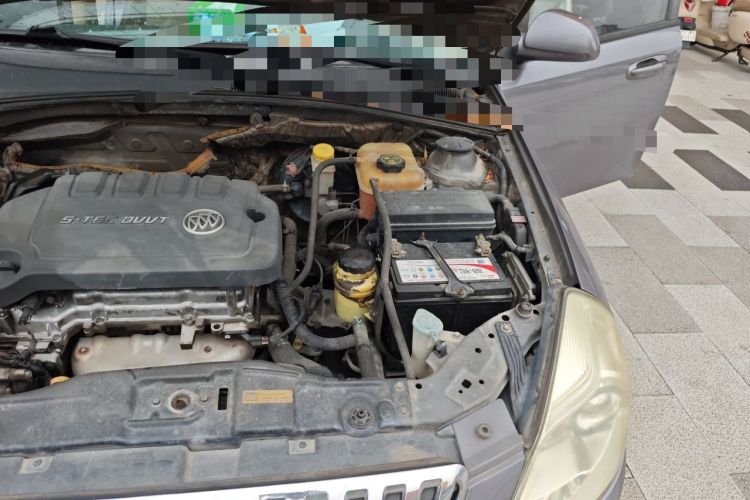 Used Buick Excelle 2013 1.5L Automatic Classic Model Engine Bay Left