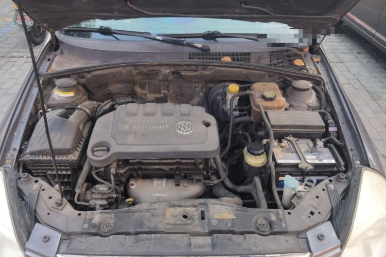 Used Buick Excelle 2013 1.5L Manual Classic Model Engine Bay