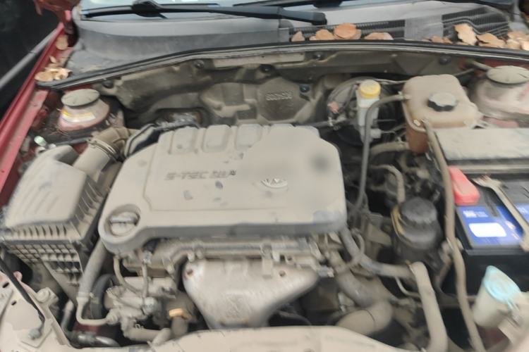 Used Buick Excelle 2013 1.5L Automatic Classic Model Engine Bay