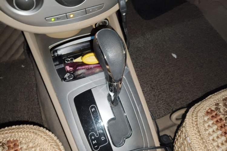Used Buick Excelle 2013 1.5L Automatic Classic Model Gear Lever