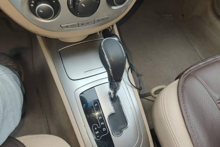Used Buick Excelle 2013 1.5L Automatic Classic Model Gear Lever