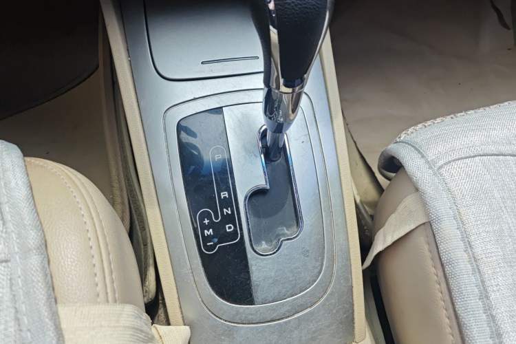 Used Buick Excelle 2013 1.5L Automatic Classic Model Gear Lever