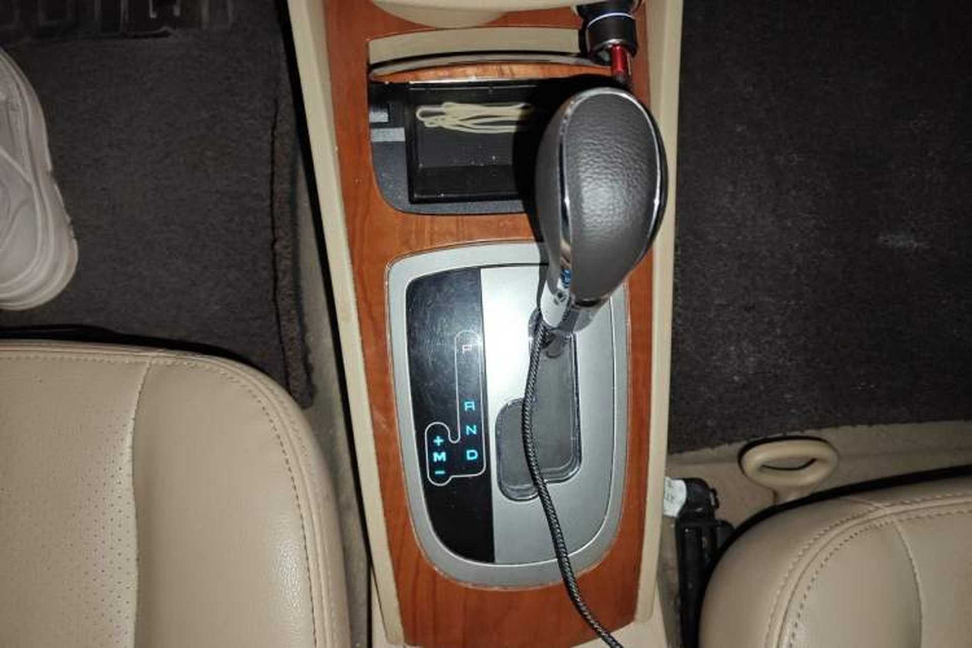 Used Buick Excelle 2013 1.5L Automatic Luxury Model Gear Lever