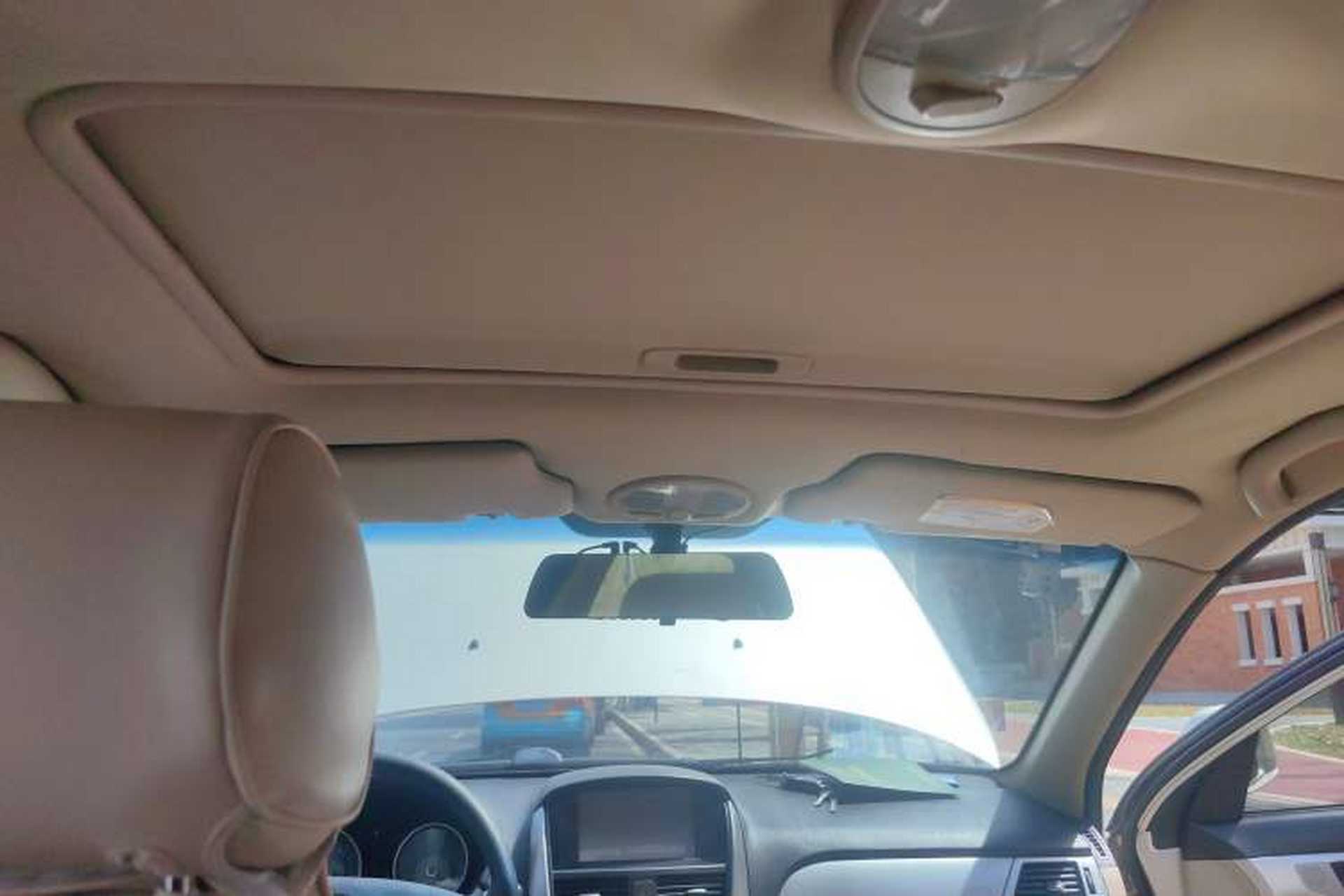 Used Buick Excelle 2013 1.5L Manual Classic Model Headliner