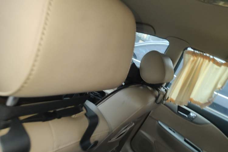 Used Buick Excelle 2013 1.5L Automatic Classic Model Headliner