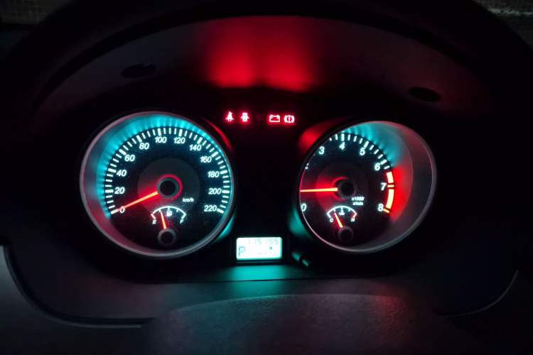 Used Buick Excelle 2013 1.5L Automatic Classic Model Instrument Cluster