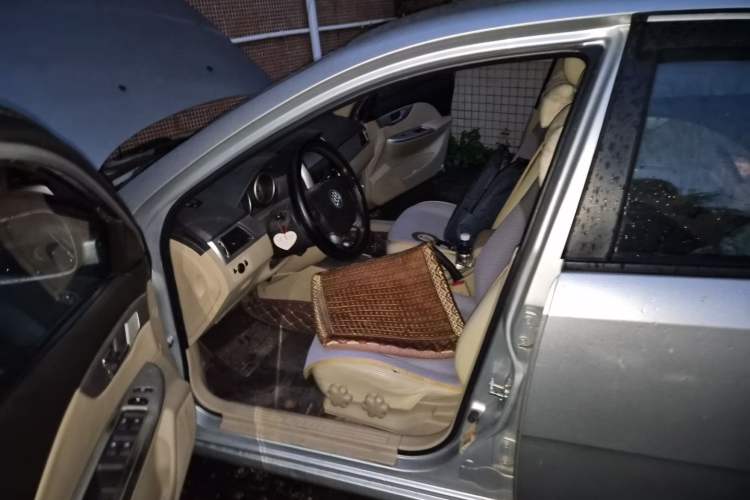 Used Buick Excelle 2013 1.5L Automatic Classic Model Left Front Seat