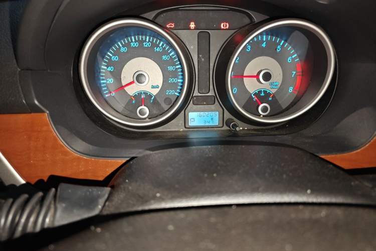 Used Buick Excelle 2013 1.5L Automatic Luxury Model Odometer Close Up