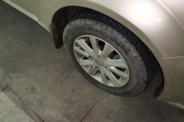 Used Buick Excelle 2013 1.5L Manual Classic Model Right Front Wheel Hub