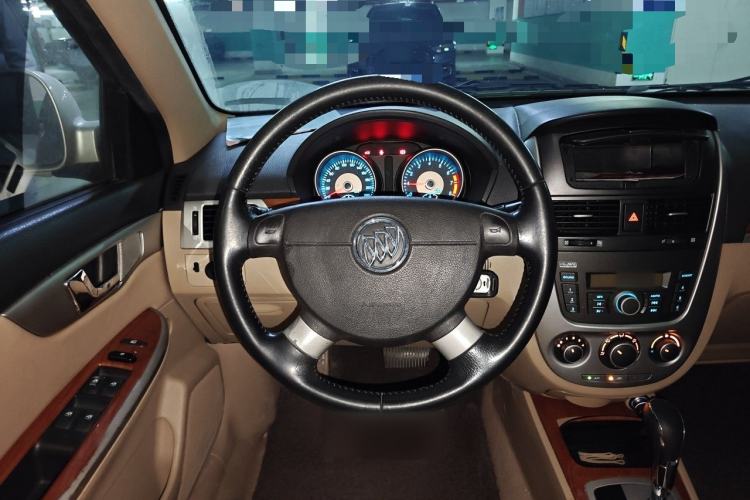 Used Buick Excelle 2013 1.5L Automatic Luxury Model Steering Wheel