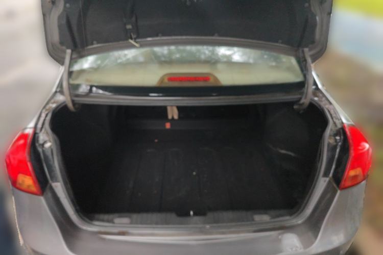 Used Buick Excelle 2013 1.5L Manual Classic Model Trunk
