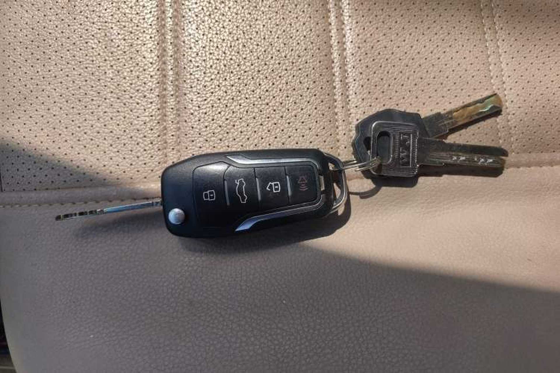 Used Buick Excelle 2013 1.5L Manual Classic Model Vehicle Key