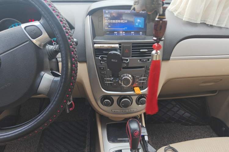 Used Buick Excelle 2013 1.5L Automatic Classic Model Audio And AC Panel