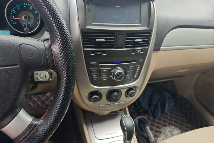 Used Buick Excelle 2013 1.5L Automatic Classic Model Audio And AC Panel
