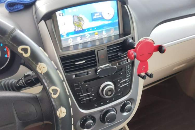 Used Buick Excelle 2013 1.5L Manual Classic Model Audio And AC Panel