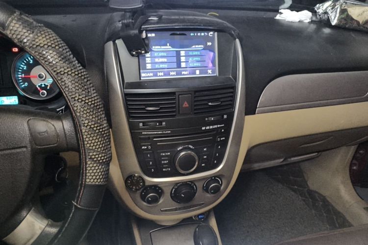 Used Buick Excelle 2013 1.5L Automatic Classic Model Audio And AC Panel