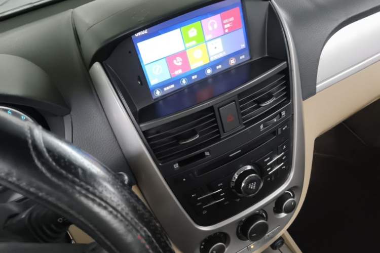 Used Buick Excelle 2013 1.5L Automatic Classic Model Audio And AC Panel