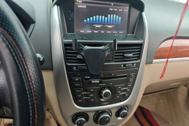 Used Buick Excelle 2013 1.5L Automatic Luxury Model Audio And AC Panel
