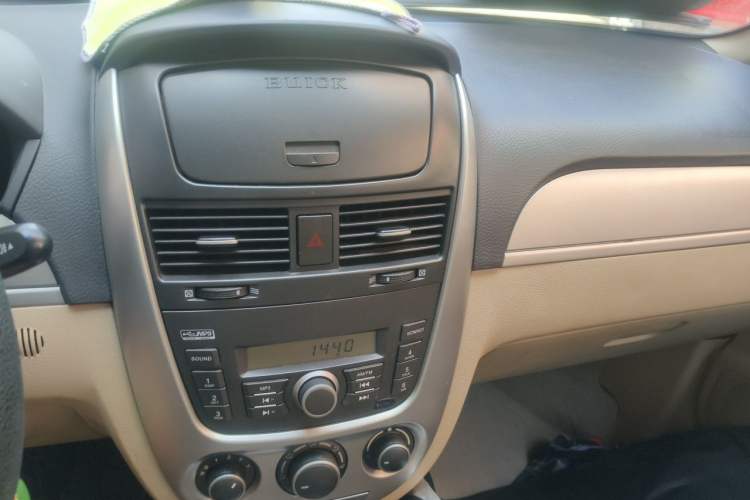 Used Buick Excelle 2013 1.5L Automatic Classic Model Audio And AC Panel