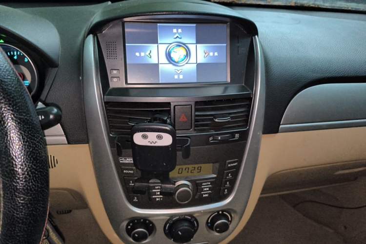 Used Buick Excelle 2013 1.5L Manual Classic Model Audio And AC Panel