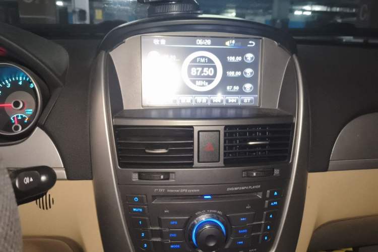 Used Buick Excelle 2013 1.5L Automatic Classic Model Audio And AC Panel