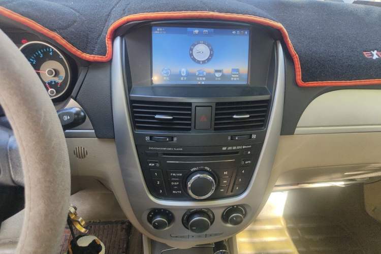 Used Buick Excelle 2013 1.5L Automatic Classic Model Audio And AC Panel