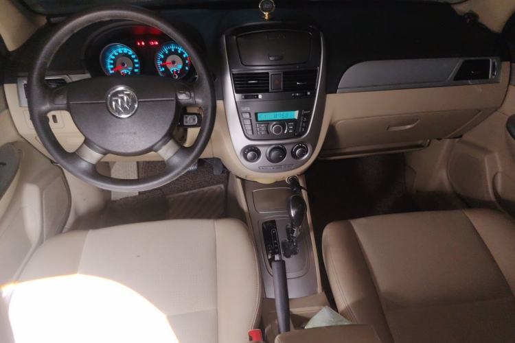 Used Buick Excelle 2013 1.5L Automatic Classic Model Center Console