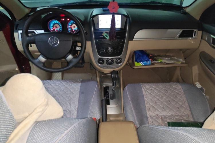 Used Buick Excelle 2013 1.5L Automatic Classic Model Center Console